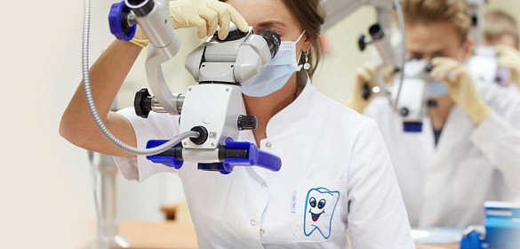 Операционные микроскопы ZEISS в обучении будущих стоматологов